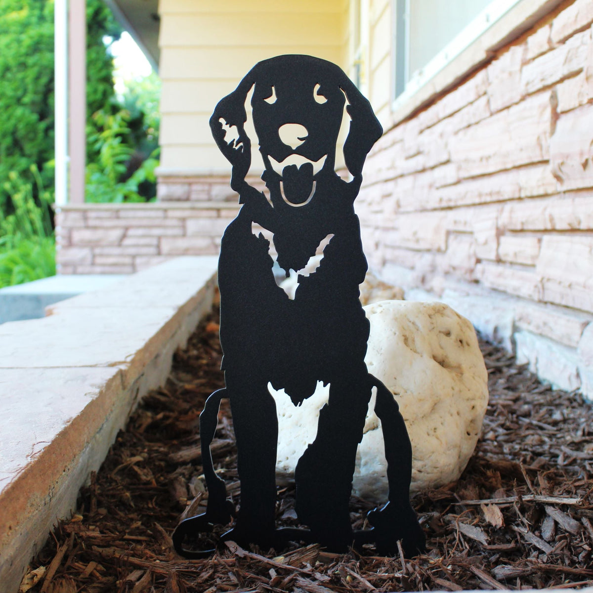 Golden Retriever Sitting Metal Art – Handcrafted Dog Décor