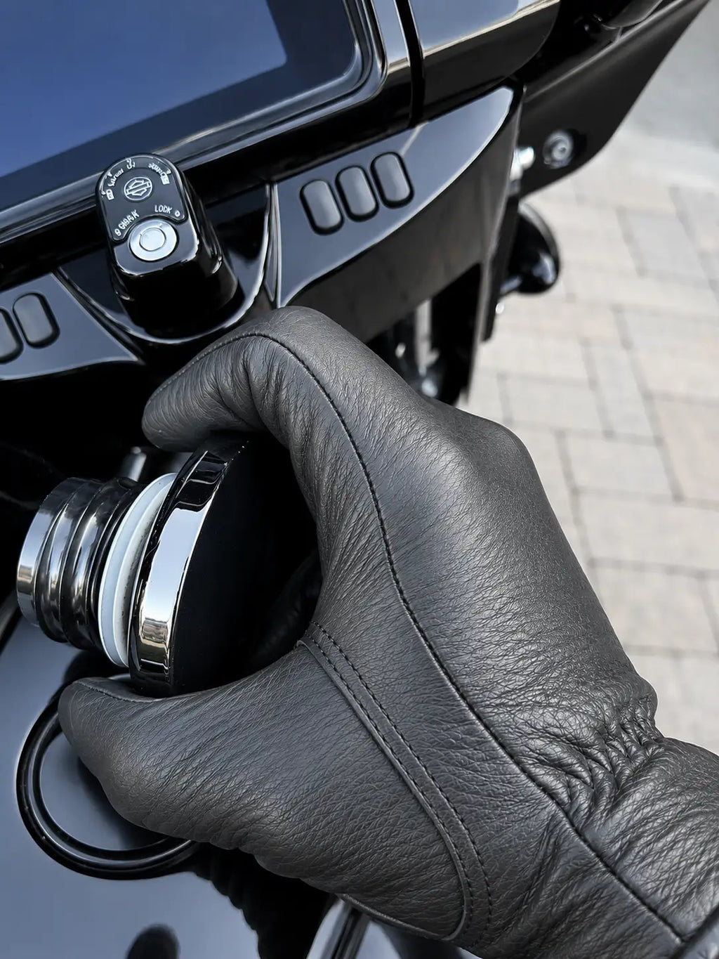 Short Wrist Touchscreen Deerskin Gloves