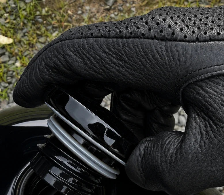 Ventilated Short Wrist Touchscreen Deerskin Gloves
